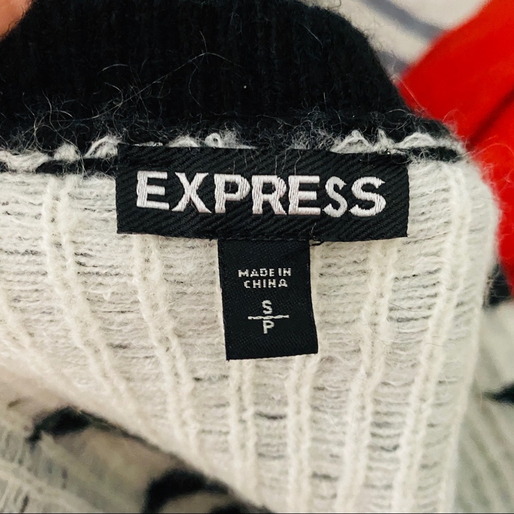 Express Aztec sweater - Picture 4 of 4